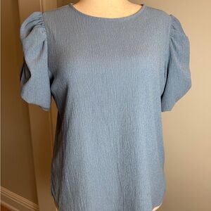 Vince Camuto size L Dusty Blue Puff Sleeve Textured Blouse